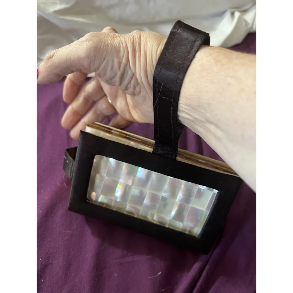 Vintage 1950s Marhill Mother of Pearl Wristlet Purse – Original Unused Lipstick
